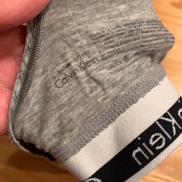 Calvin Klein bralette - Picture 3 of 3